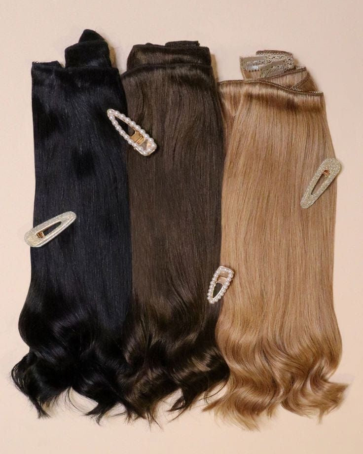 Customized color clip in hair extensions